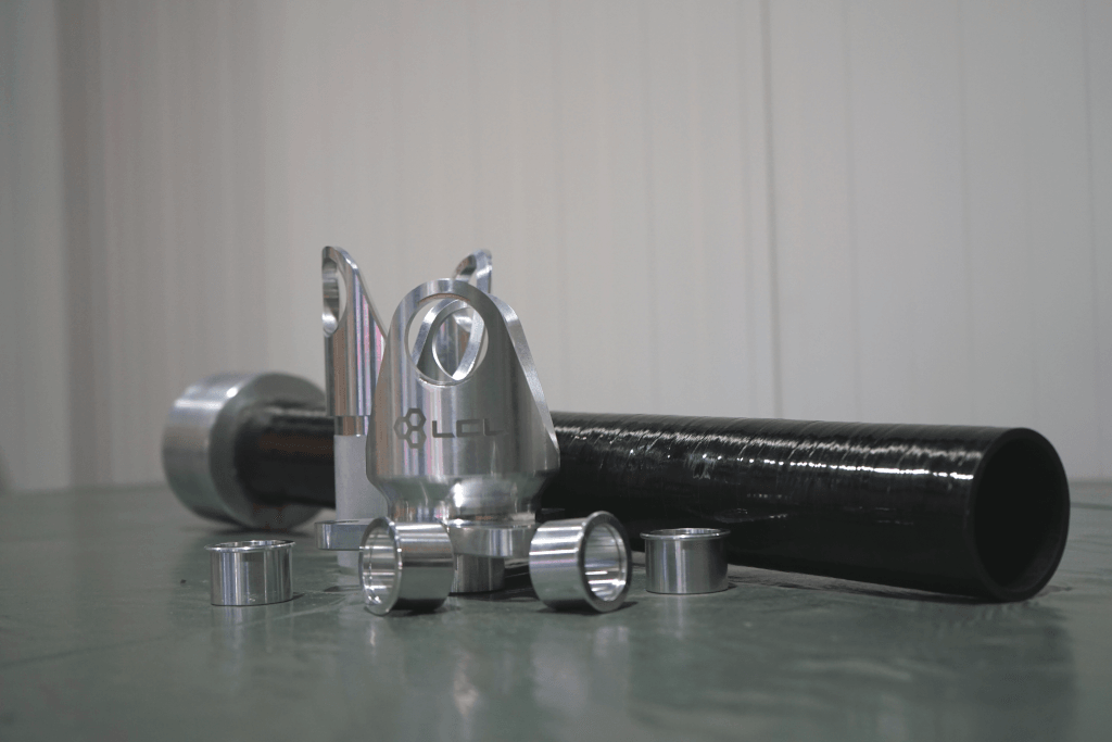 Gefrästes Verbindungselement für Carbonwelle